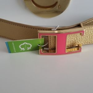 Cwonder gold/silver reversible belt.